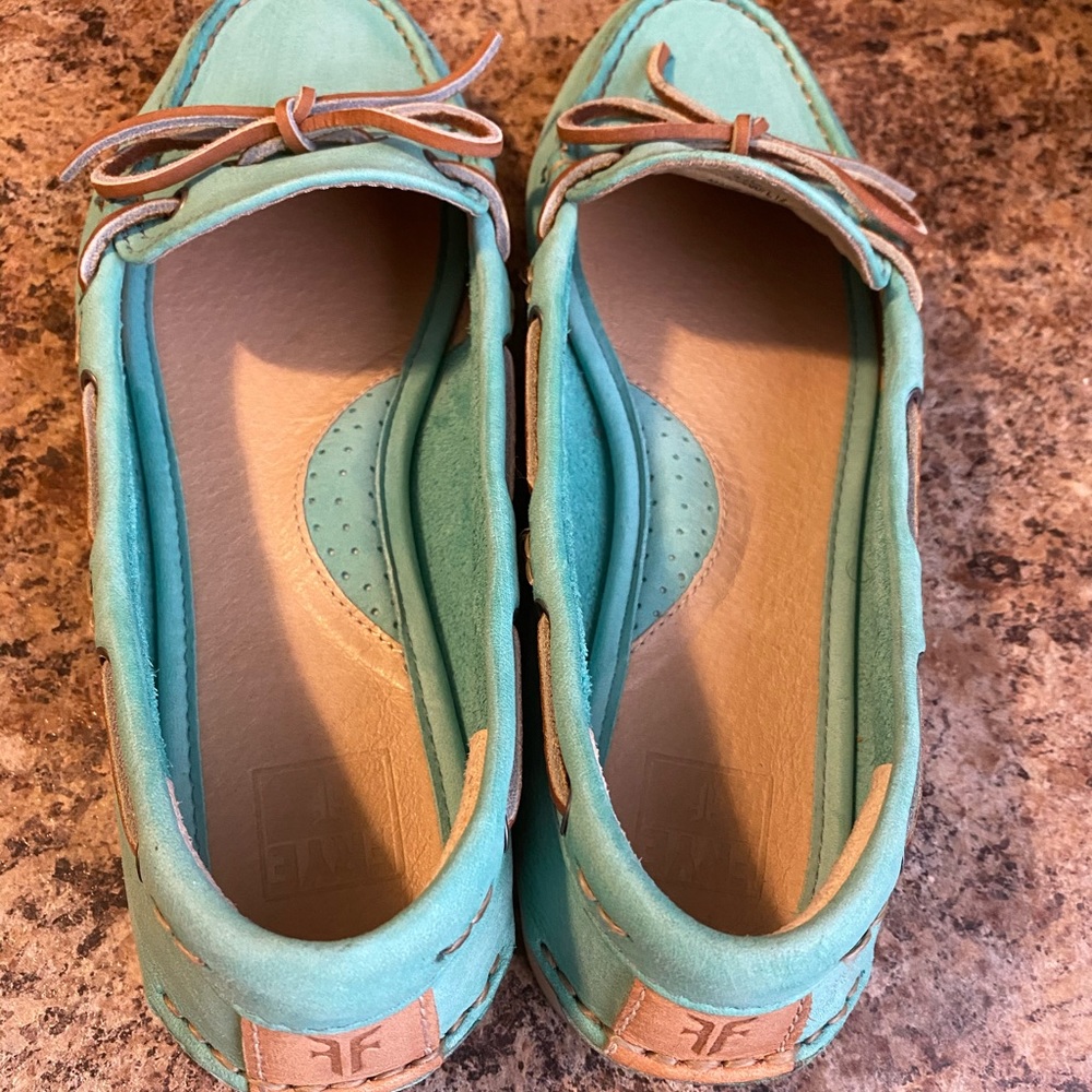 Frye Aqua Quincy Loafers Size 8
